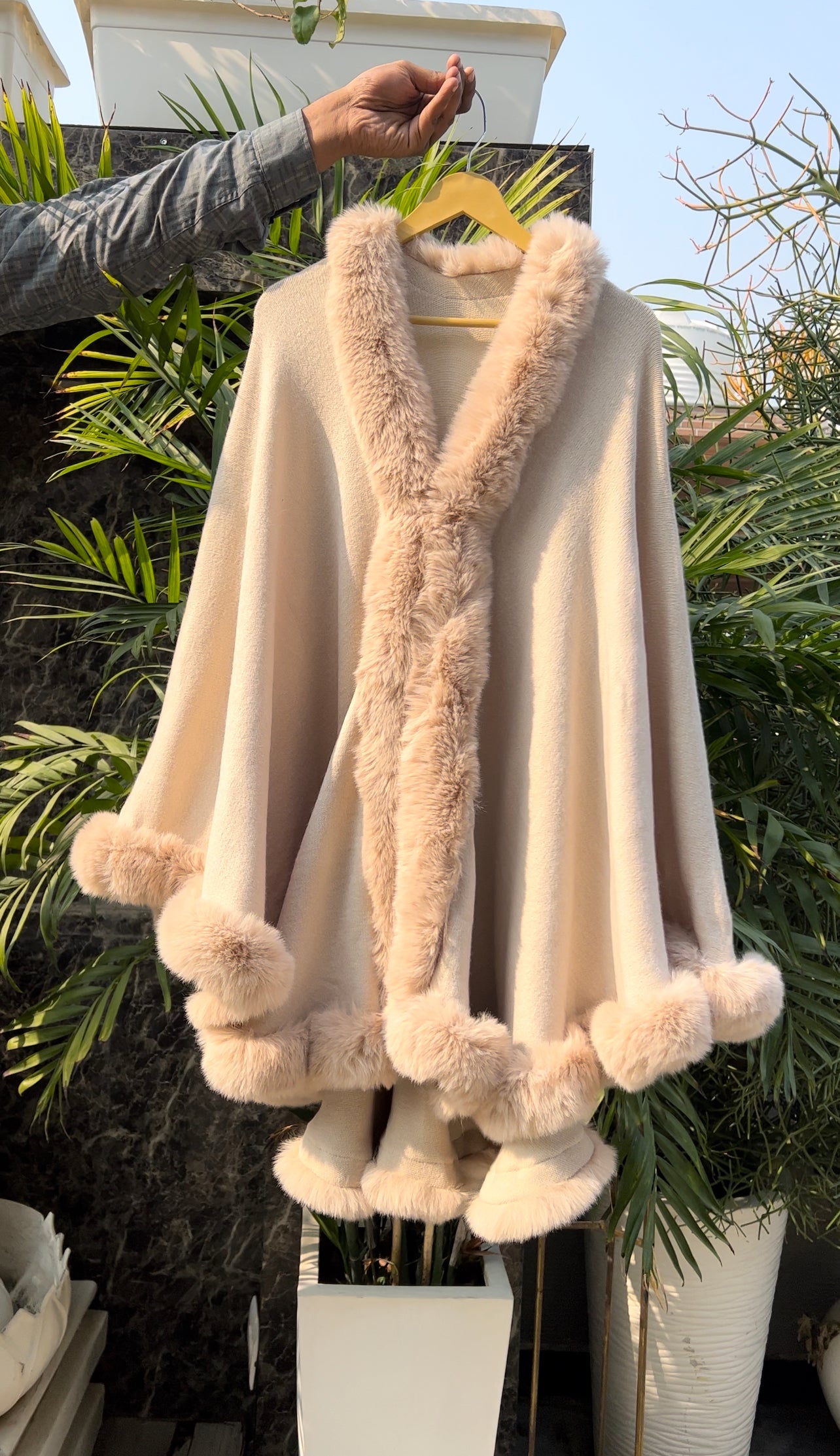 Sara Faux Fur Long Shawl/Cape