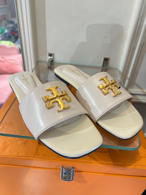Torry burch flats