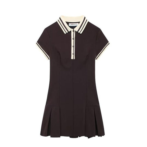 Preppy chic pleated dress
