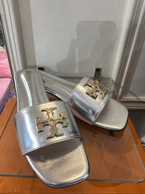 Torry burch flats