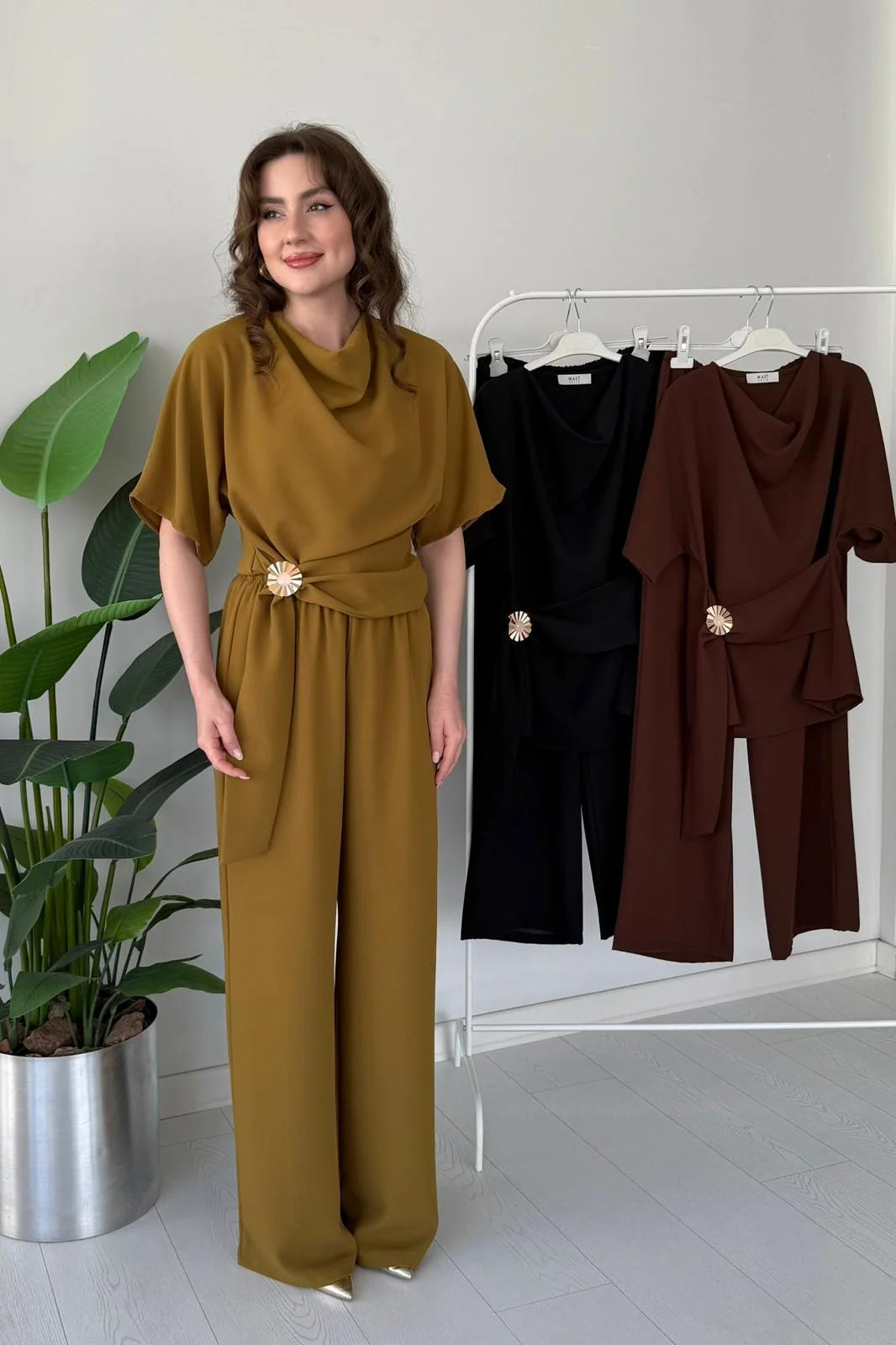 The Duchess Drape Set