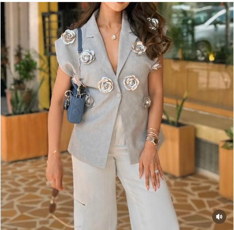 3d flower embellished blazer