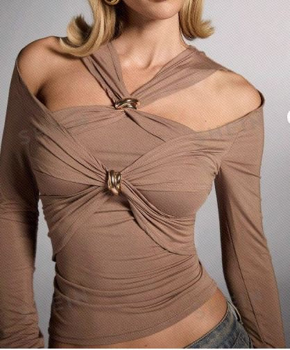 Shia Knot Top