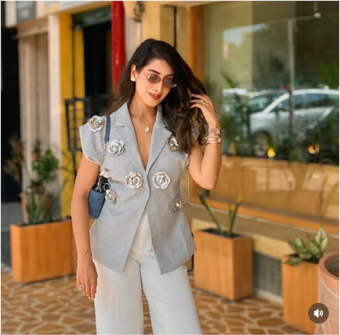 3d flower embellished blazer