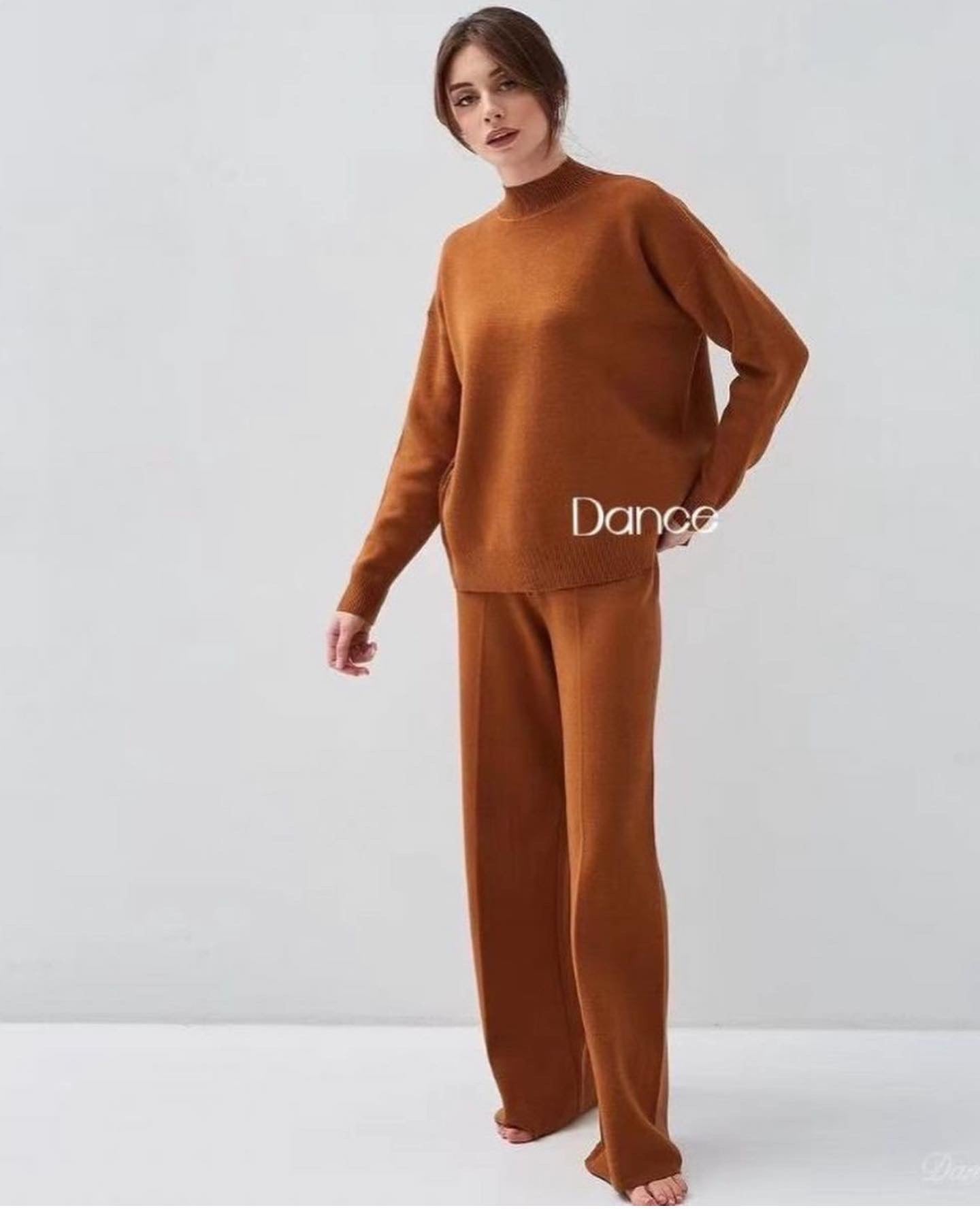 Neo Knitted Warm Cords