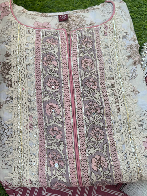 Pink lacework floral suit