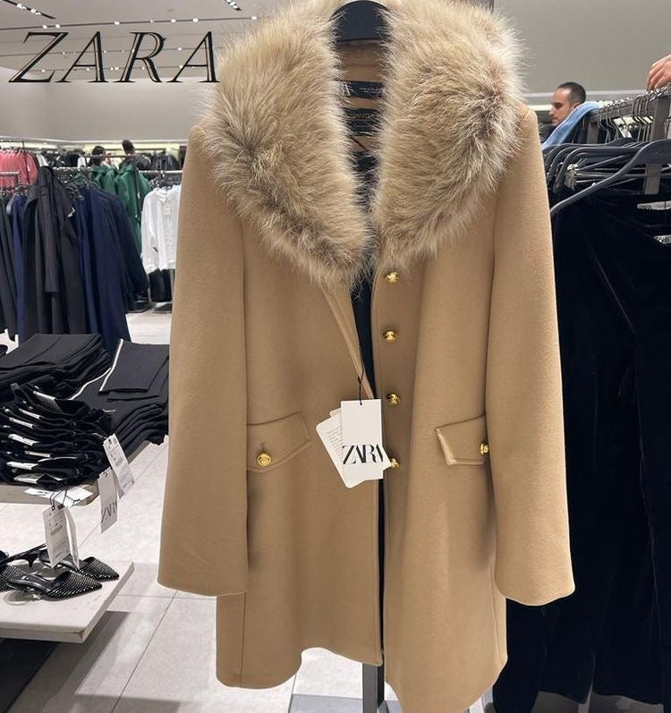 Luxury Coat With Detachable Faux Fur