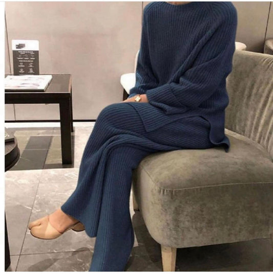 Premium Knitted Cords Set
