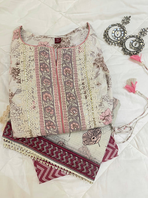 Pink lacework floral suit